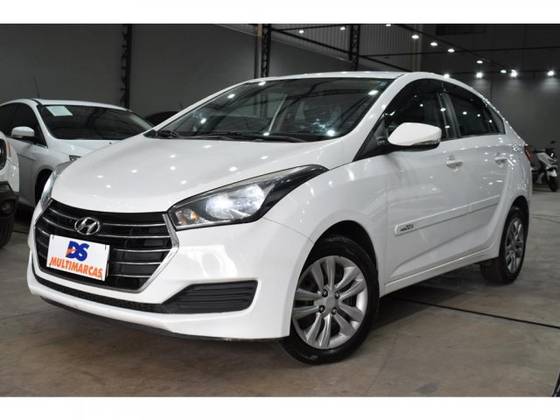 HYUNDAI HB20S 1.6 COMFORT PLUS 16V FLEX 4P AUTOMÁTICO